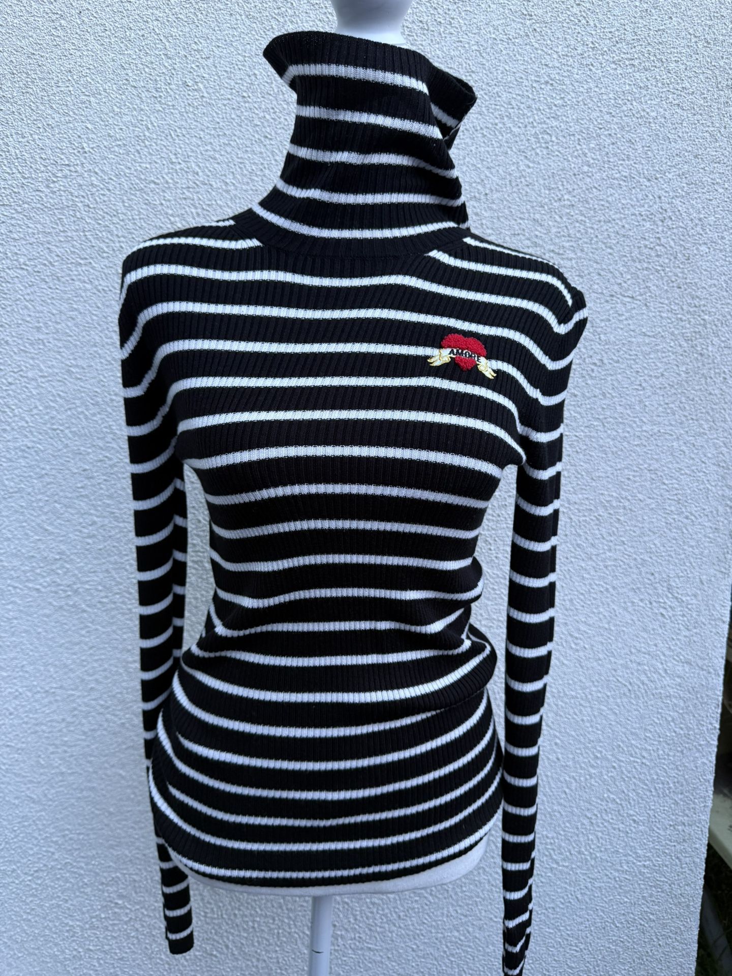 Stripe Black And White Turtle Neck 
