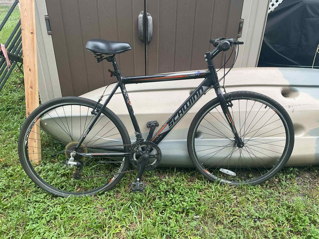 Schwinn Varsity 1250 Road Bike