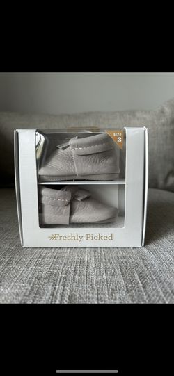 Freshly Picked Mocc Baby Shoes