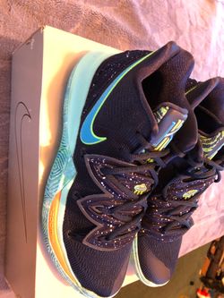 Kyrie UFOs 5 . Size 9 $150