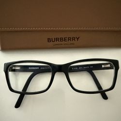 Burberry Eyeglass Frame 