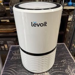 Levoit LV-H132 Personal Air Purifier Excellent Condition Like New
