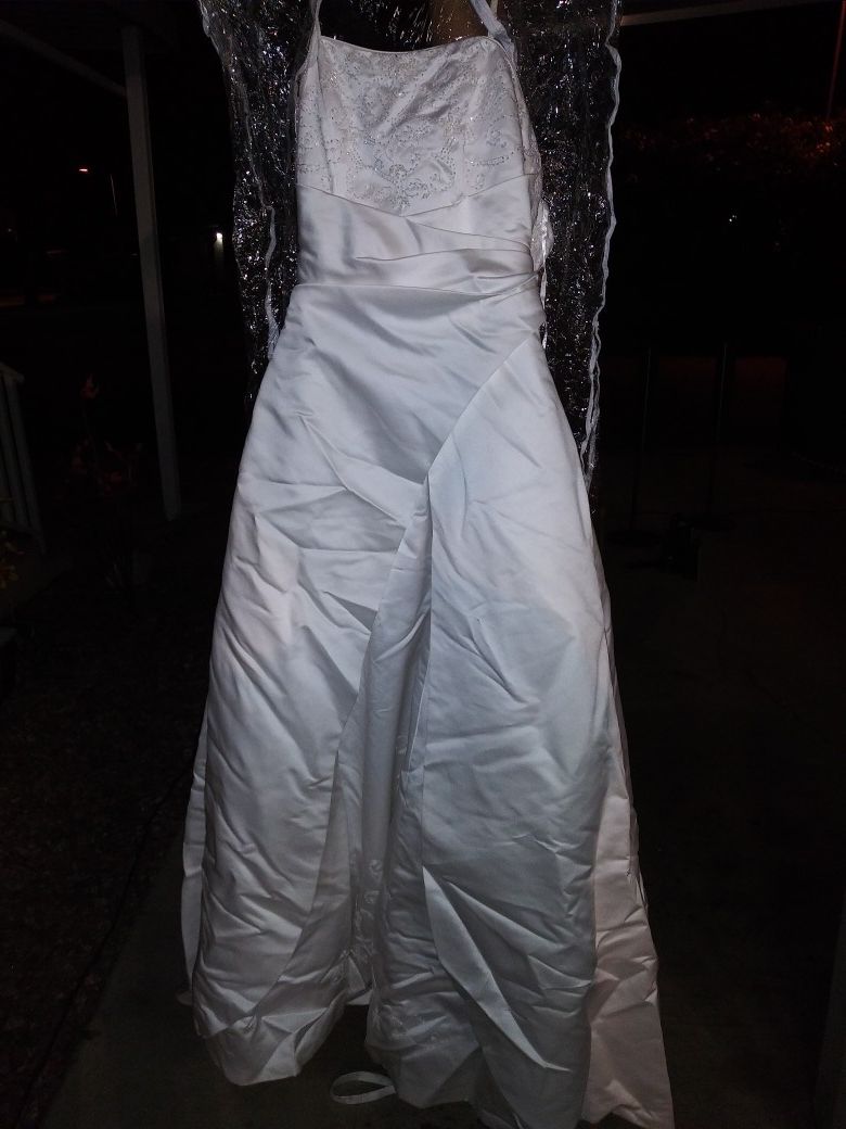 Wedding dress