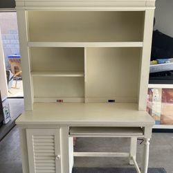 Desk With Hutch