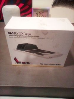 BaseLYNX Wireless Charging Station 