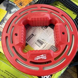 Milwaukee 40 ft.​ Glow Fish Tape