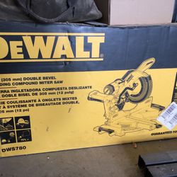 Dewalt 12” Sliding Compound Double Bevel Miter Saw