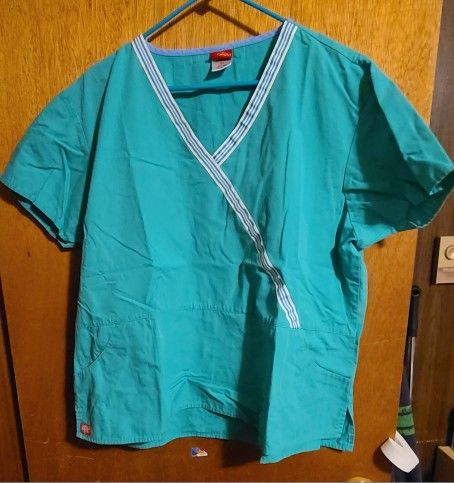 2XL Scrub Tops