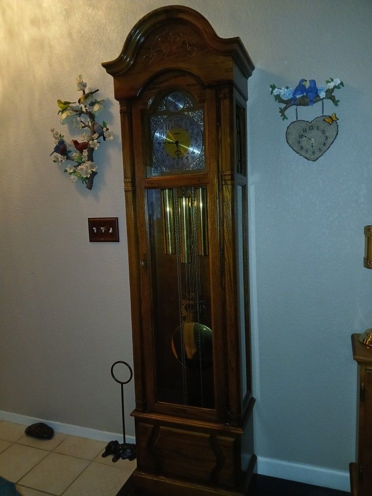 HOWARD MILLER GRANDFATHER CLOCK