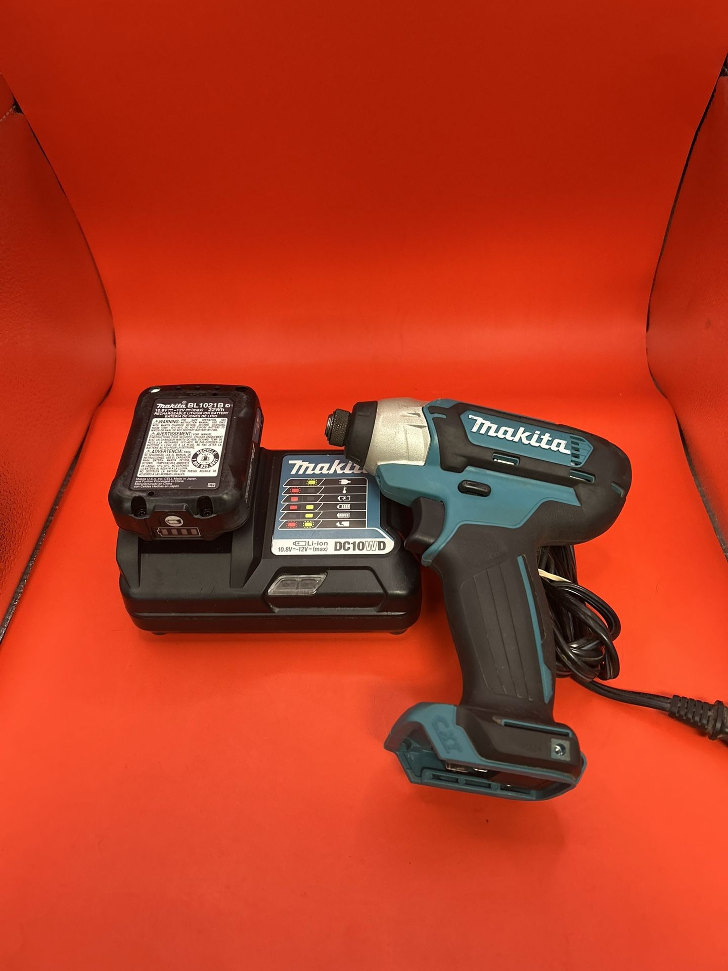 Makita 12v Impact Drill DT03