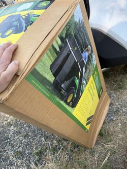 John Deere bagger chute assembly