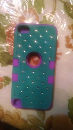 Ipod 5/6 protective case with screen protector