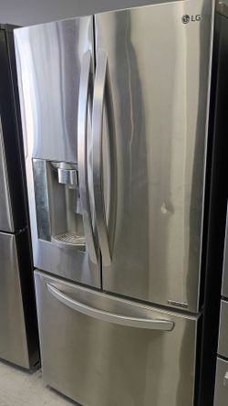 Fair cosmetic condition 33"W cooling and freezing with warranty delivery available fee depends on address 🏠🛣️