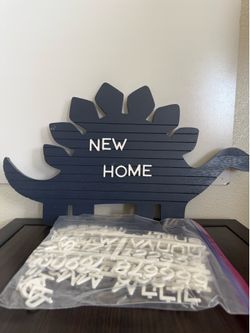 7 pc. Dinosaur Room Decor