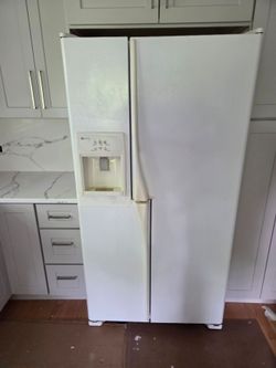 Maytag refrigerator