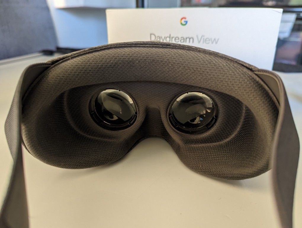 Google Daydream View Mobile VR Headset - Slate (Discontinued Product)