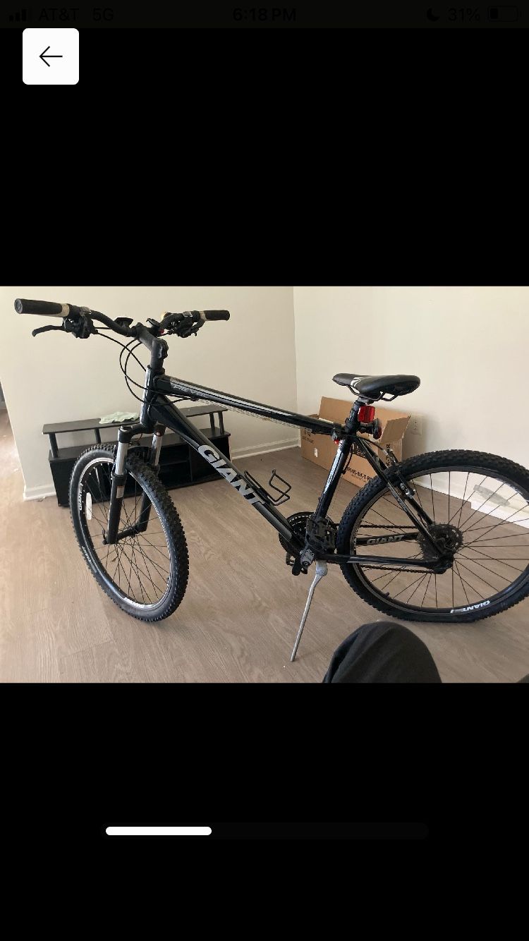Giant Revel 2 Bike