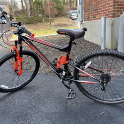 mongoose mens 26 inch m status 2.2 bike