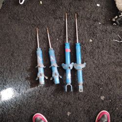 Tokico Lowering Struts 