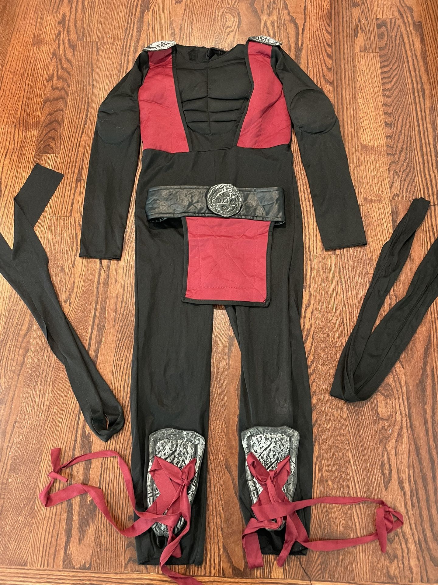 Ninja Kids Halloween Costume Size M (8-10) Black & Maroon Suit
