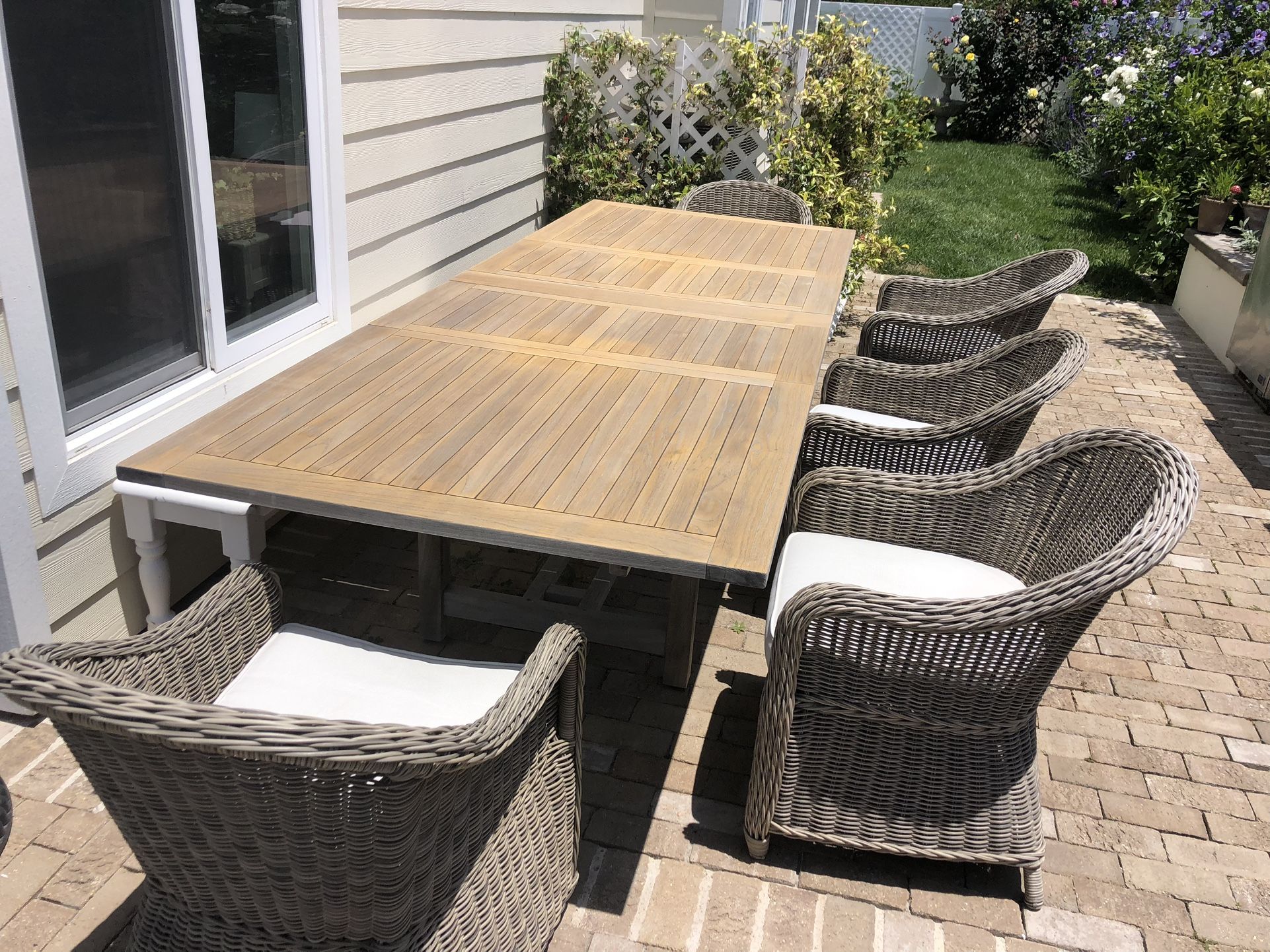 William Sonoma Outdoor Wicker Chairs