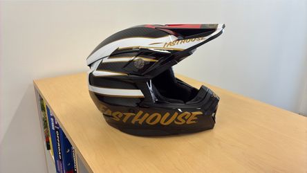 Bell Moto-10 Spherical DITD Fasthouse helmet size Large