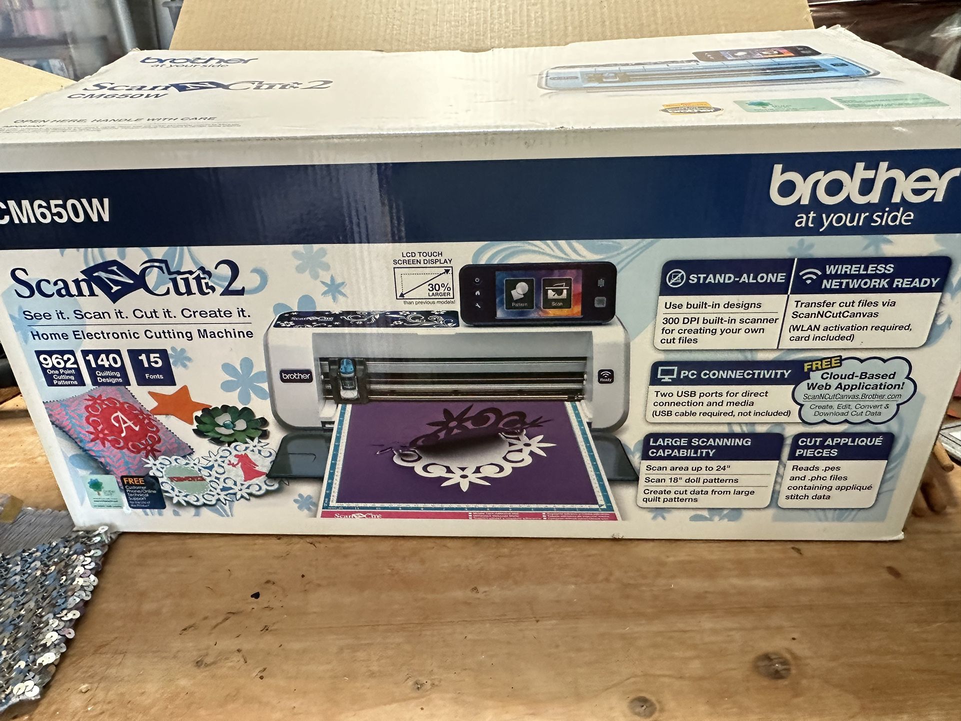 Brother Scan N Cut 2 CM650WX-BRAND NEW-12 by 24 "TOP OF THE LINE" NEW