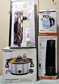 set of 4 kitchen items