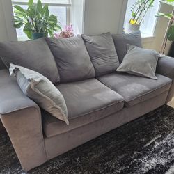 Free Couch 