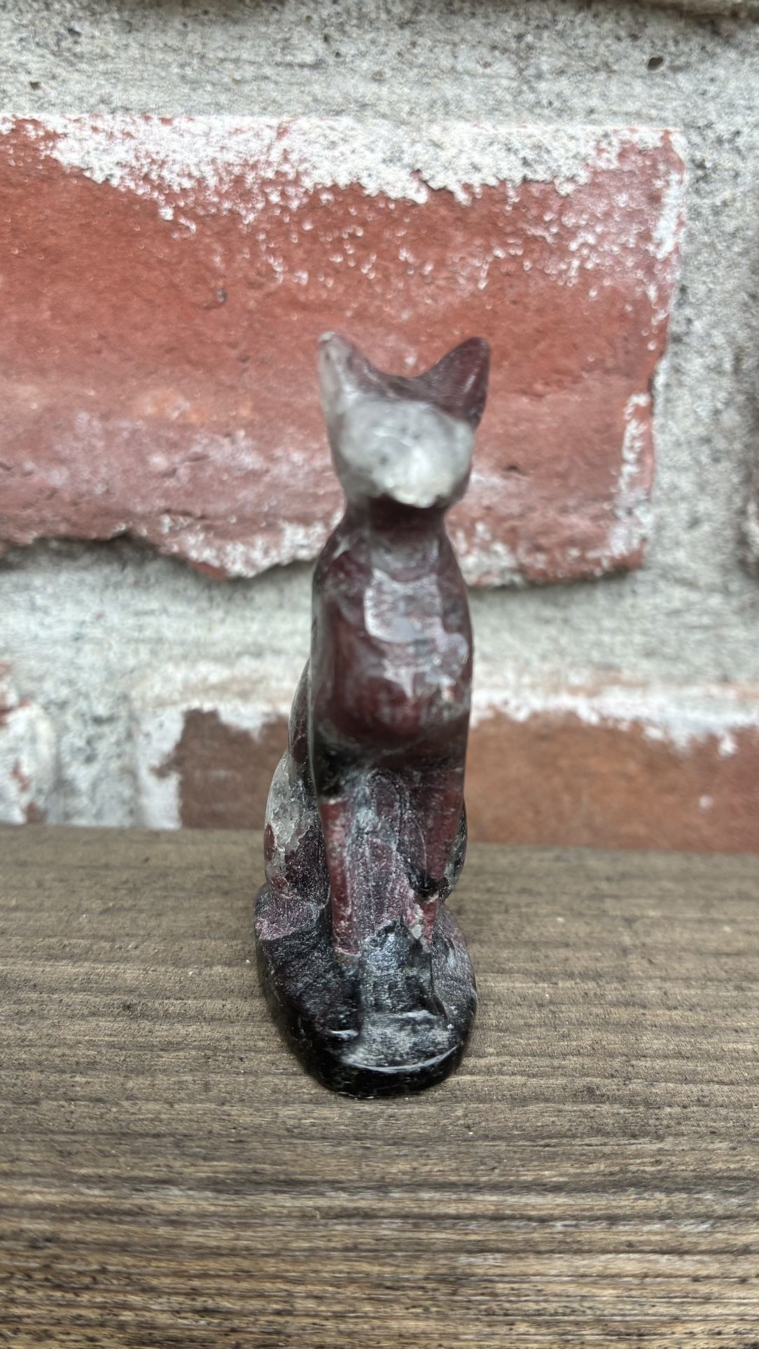 Hairless Cat Carving Garnet 