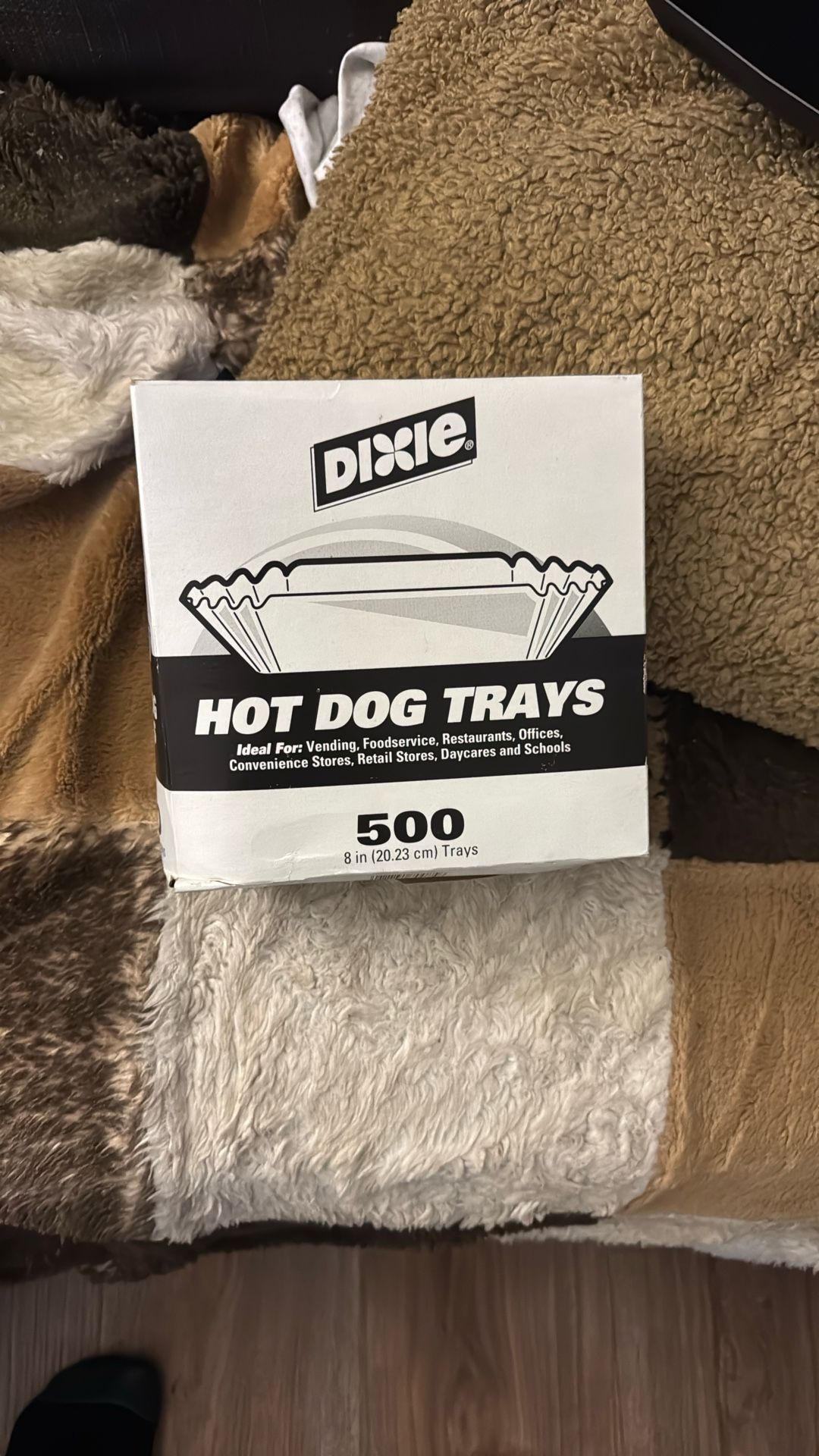 Hot dog trays
