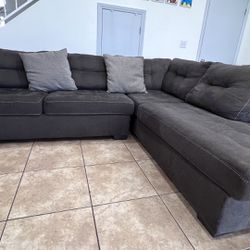 Gray Sectional Couches 