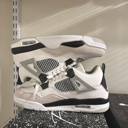 Jordan 4 Military Black 