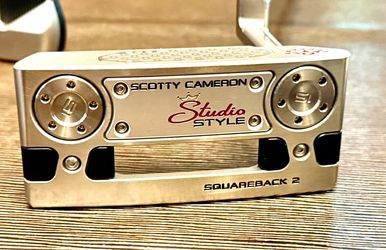 Scotty Cameron 34” Studio Style Squareback 2 Mid Mallet