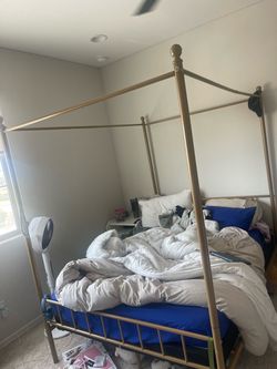 Yaheetech Metal Canopy Bed Frame