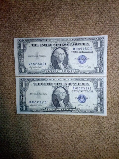 1935 Series E $1 Consecutive Pair One Dollar Banknotes