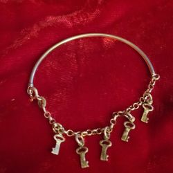 Sterling Silver Bracelet With Key Charms