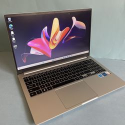 Samsung Galaxy Book Laptop 15.6” Touch Screen Intel i7 11th Generation 16GB 512GB Graphic card 4GB