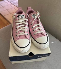 NEW Pink Checkered Converse