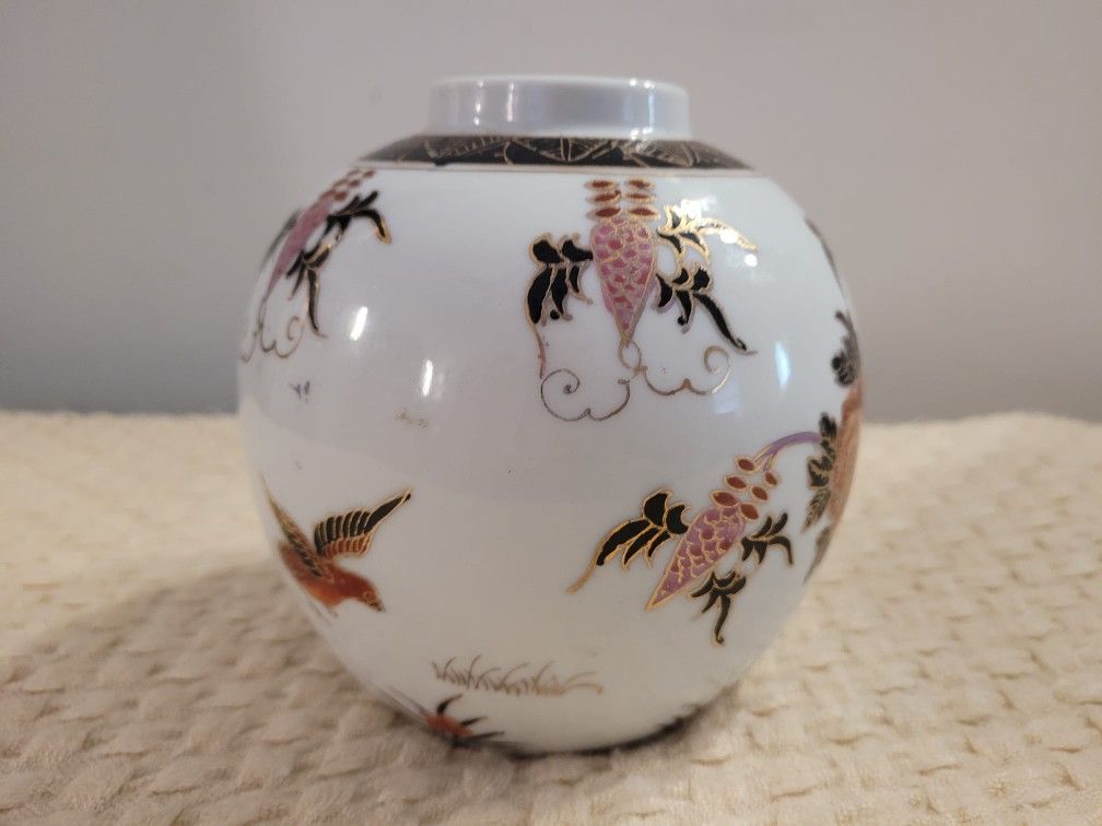 Vintage Japanese EIWA Kensei Porcelain Vase – Black, Pink & Gold 7" long x 5" wide