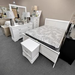 4 piece queen size bedroom set ( included bed frame , dresser ,mirror ,nightstand )