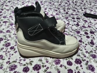 Ankle high shoes