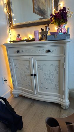 White Accent Cabinet with Carved Detail