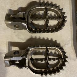 Pro-Pegs Titanium-KTM/Husq Foot pegs 