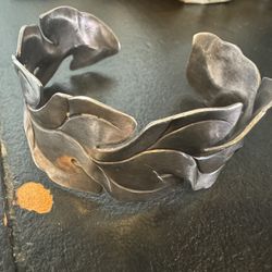 beautiful hand made silver bracelet 