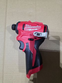 Milwaukee M12 Impact Driver