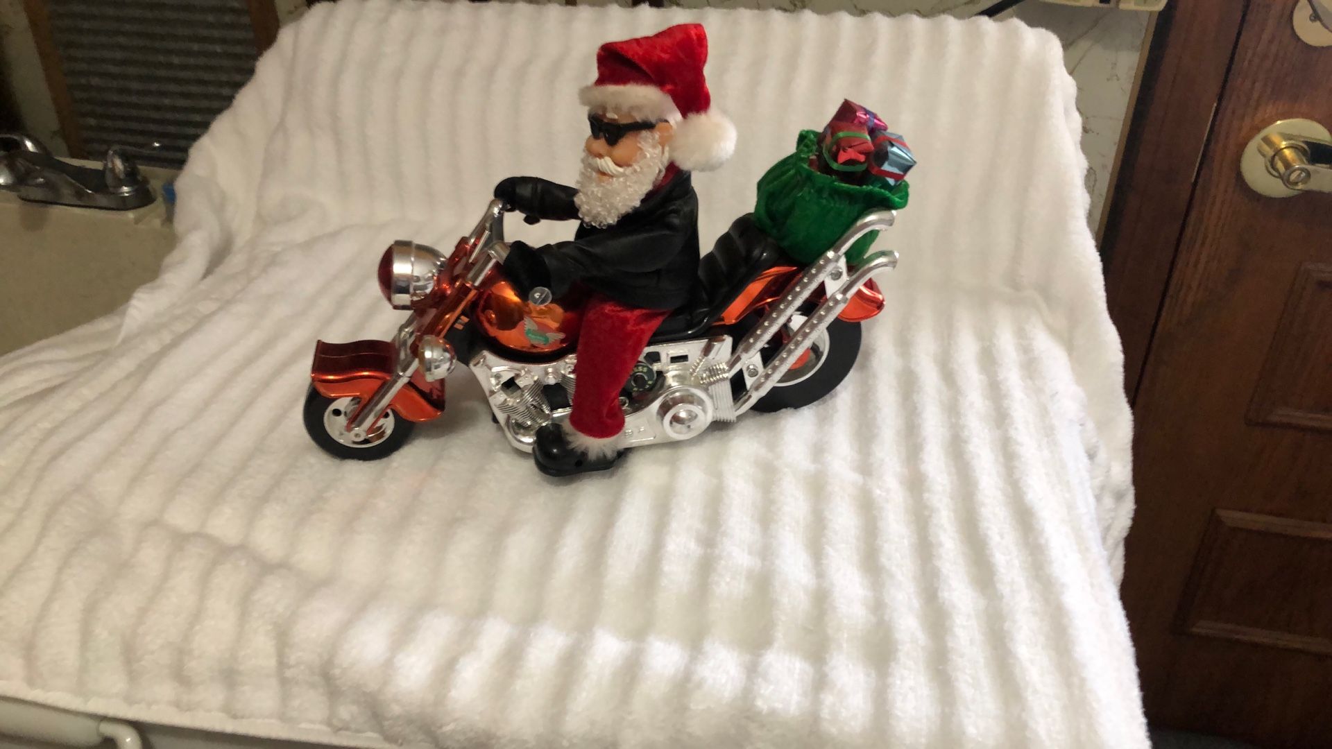 Vintage Dan Dee Animated Musical Santa On Motorcycle