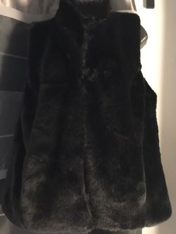 Michael kors chaleco size L