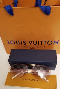 100% Authentic Louis Vuitton Clockwise Z1020E Gold/White Framed