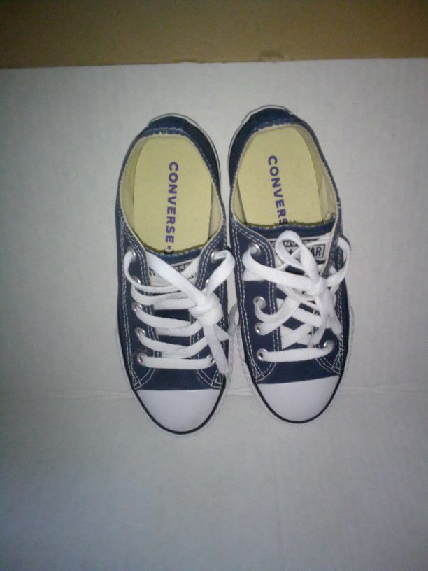 Converse Size 13.5 Youth Blue